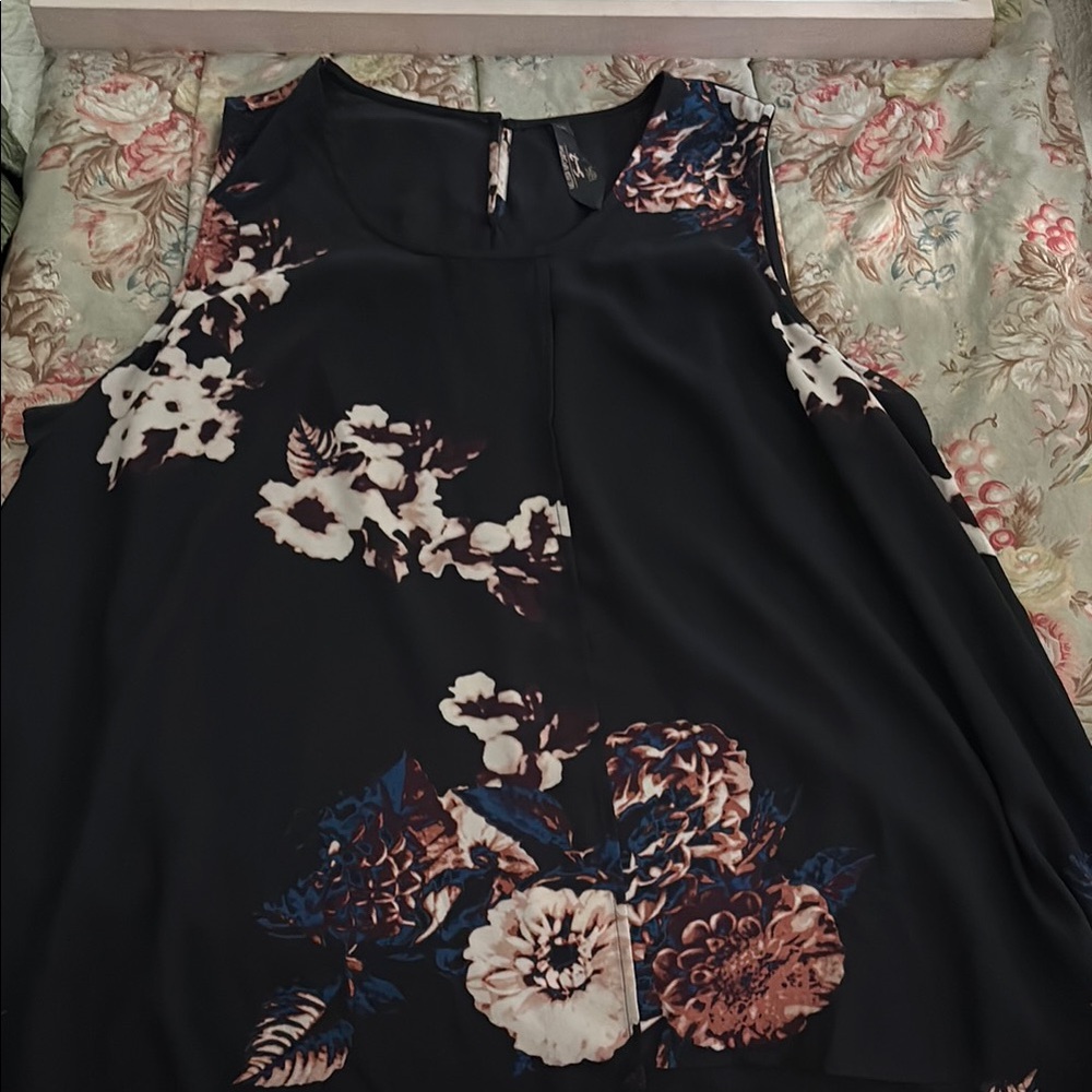 Melissa McCarthy Floral Blouse - Black and Cream